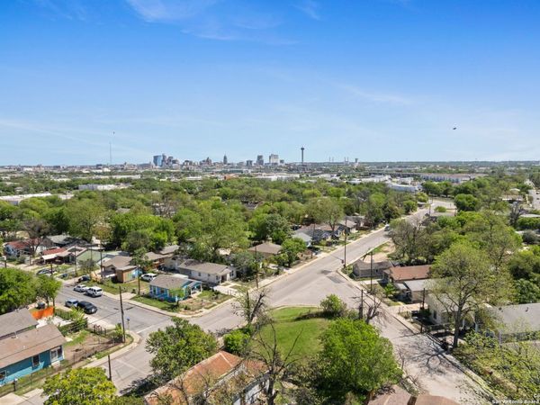 105 Shiner St, San Antonio, TX 78207