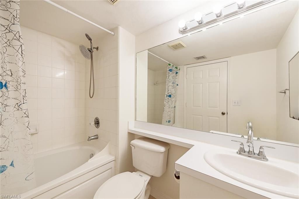 8861 Colonnades Ct N, Unit 215, Bonita Springs, FL 34135 Photo