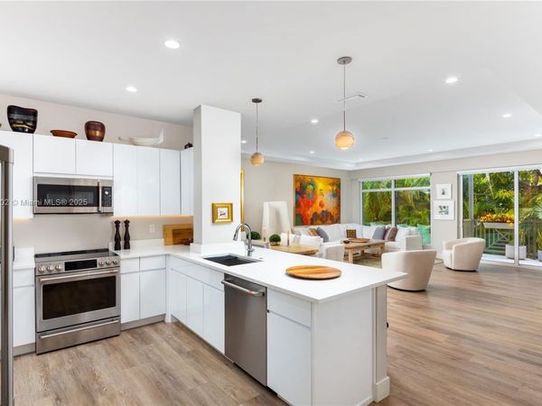 41 SW Seminole St, Unit 208, Stuart, FL 34994