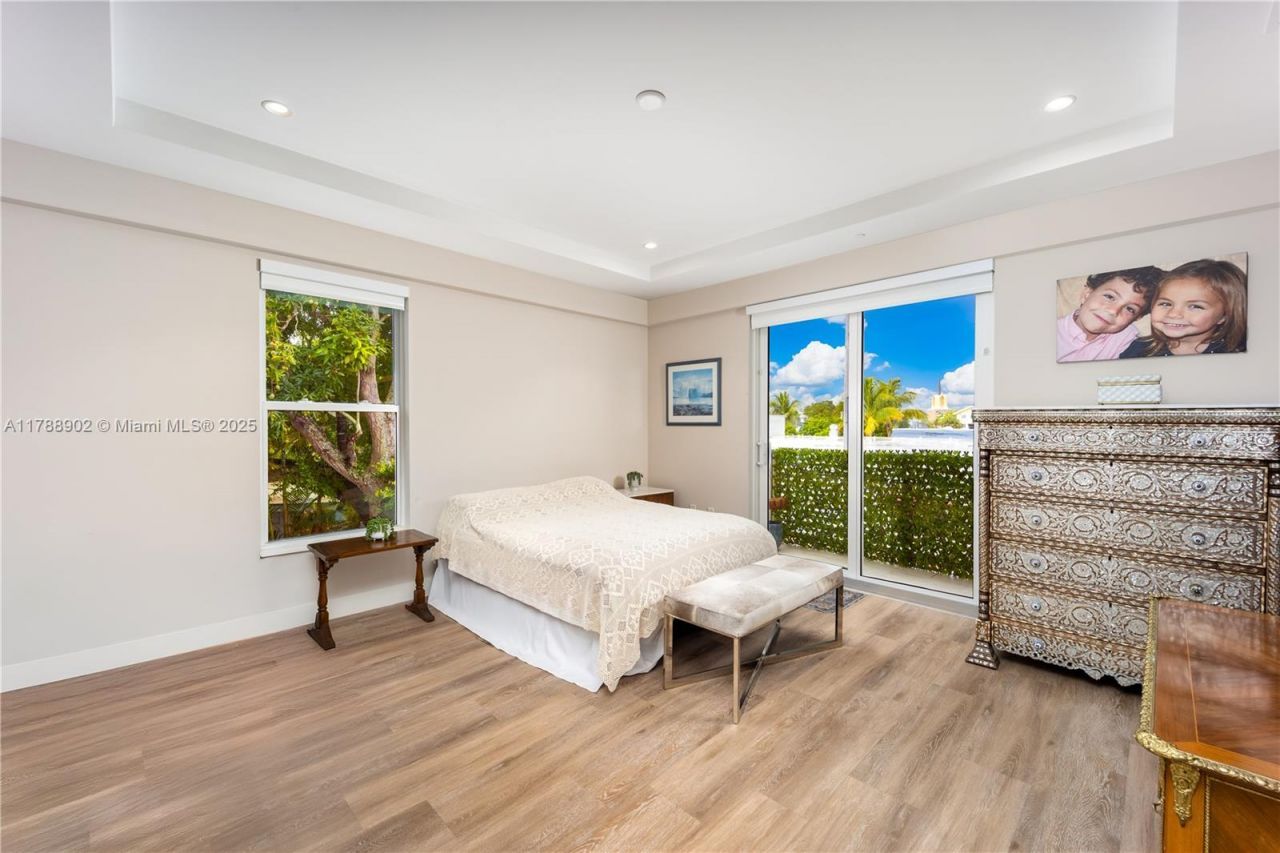 41 SW Seminole St, Unit 208, Stuart, FL 34994 Photo