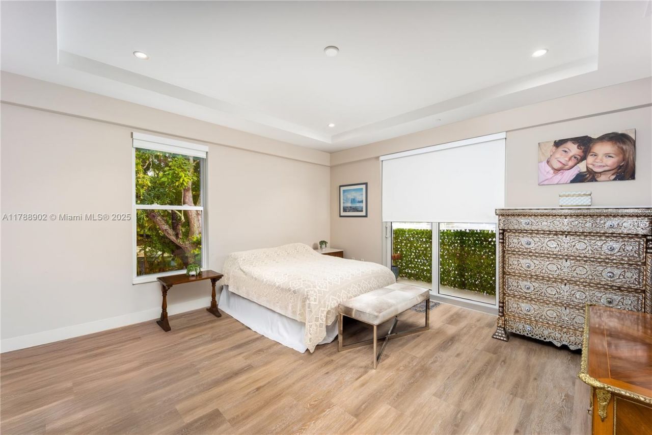 41 SW Seminole St, Unit 208, Stuart, FL 34994 Photo