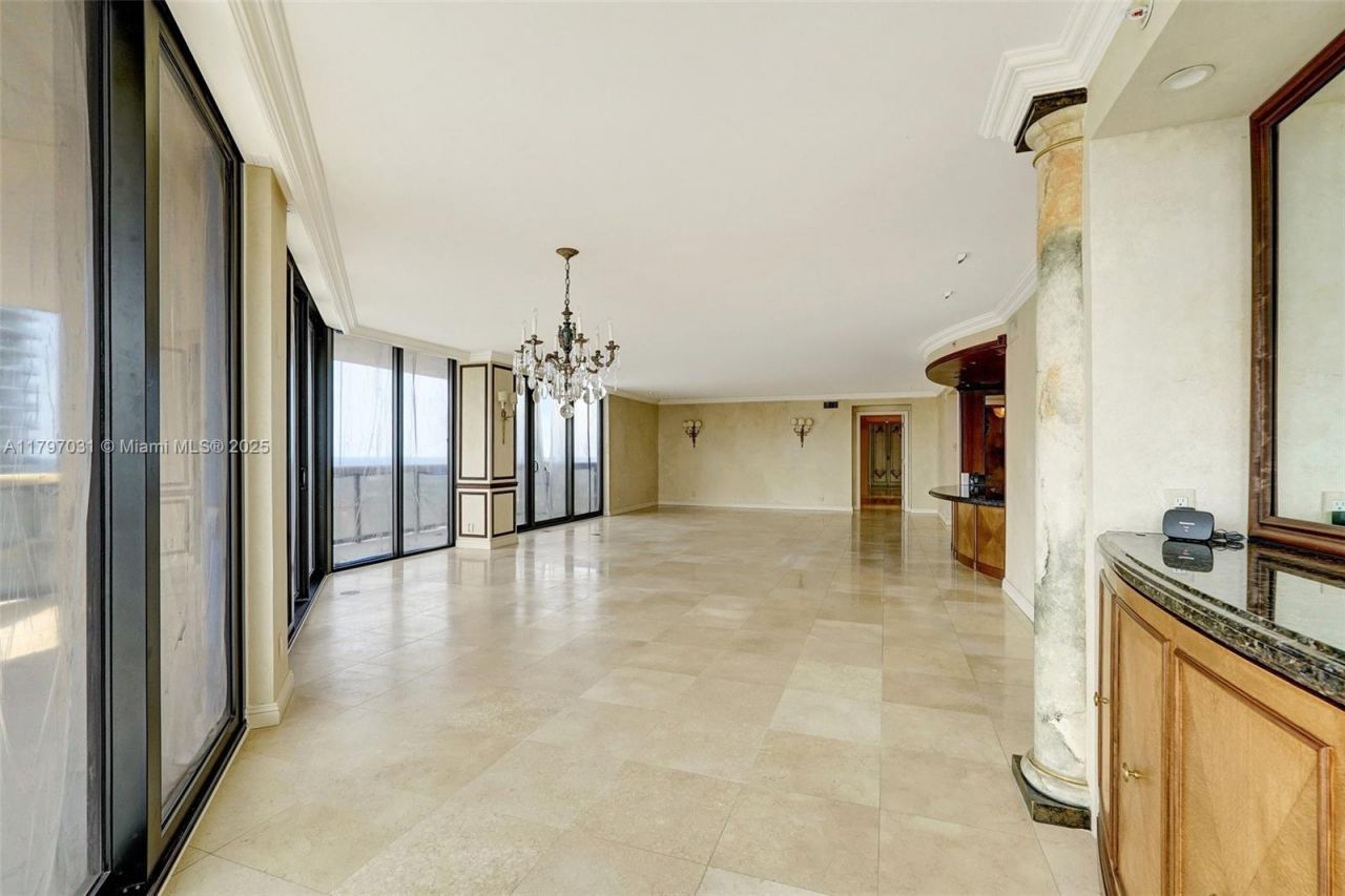 19667 Turnberry Way, Unit 16GR, Aventura, FL 33180 Photo