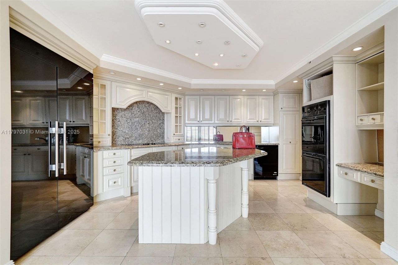 19667 Turnberry Way, Unit 16GR, Aventura, FL 33180 Photo