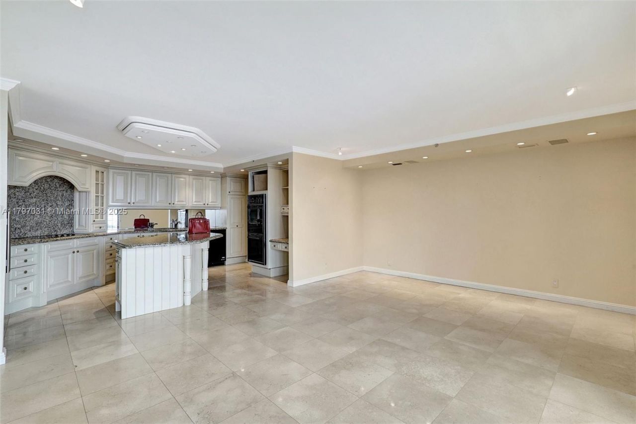 19667 Turnberry Way, Unit 16GR, Aventura, FL 33180 Photo