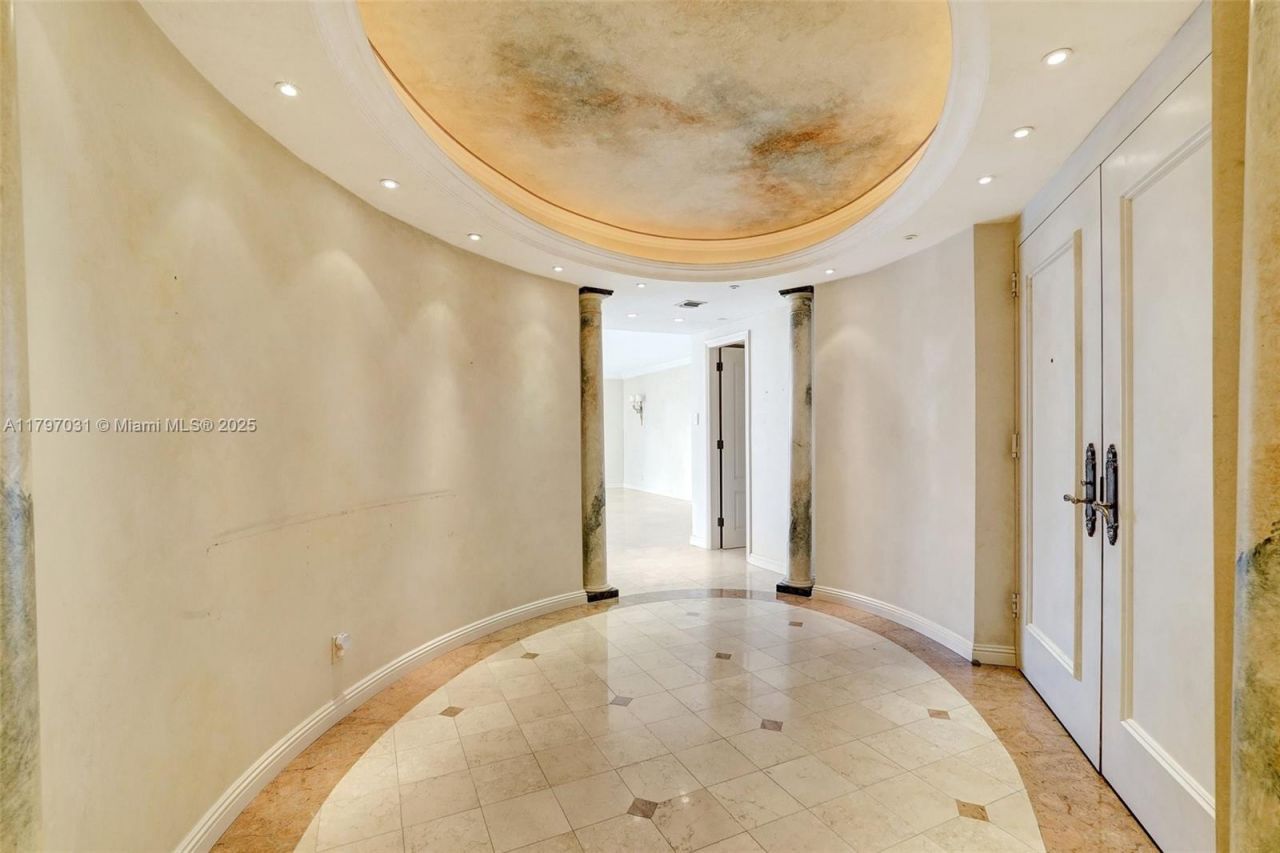 19667 Turnberry Way, Unit 16GR, Aventura, FL 33180 Photo