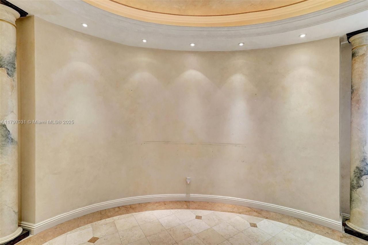 19667 Turnberry Way, Unit 16GR, Aventura, FL 33180 Photo