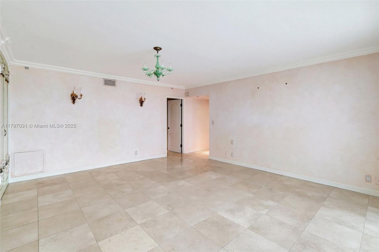 19667 Turnberry Way, Unit 16GR, Aventura, FL 33180 Photo