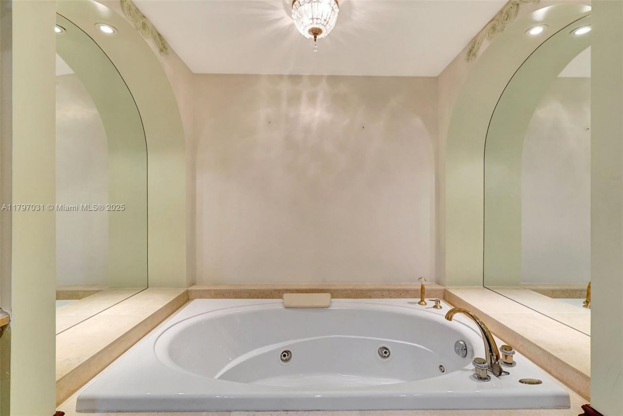 19667 Turnberry Way, Unit 16GR, Aventura, FL 33180 Photo