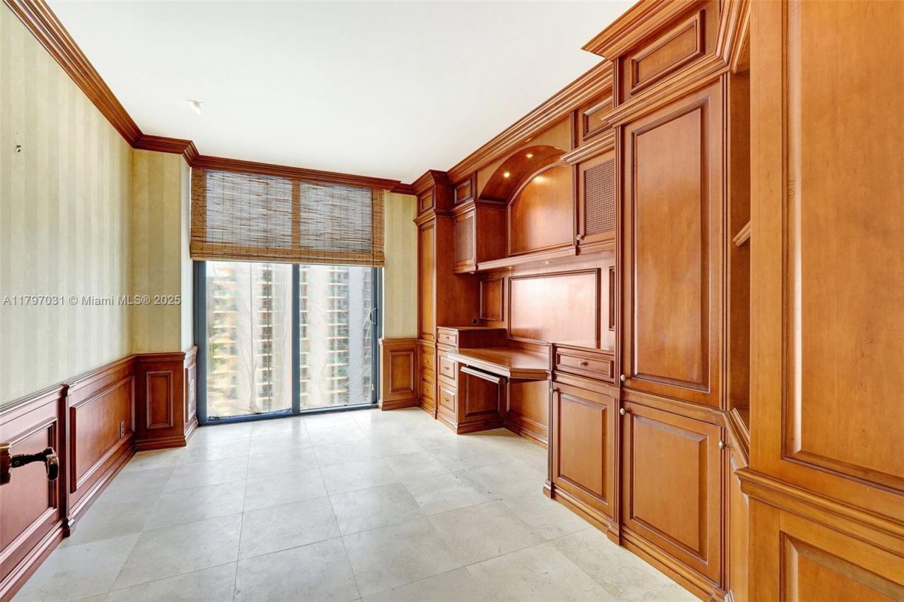 19667 Turnberry Way, Unit 16GR, Aventura, FL 33180 Photo