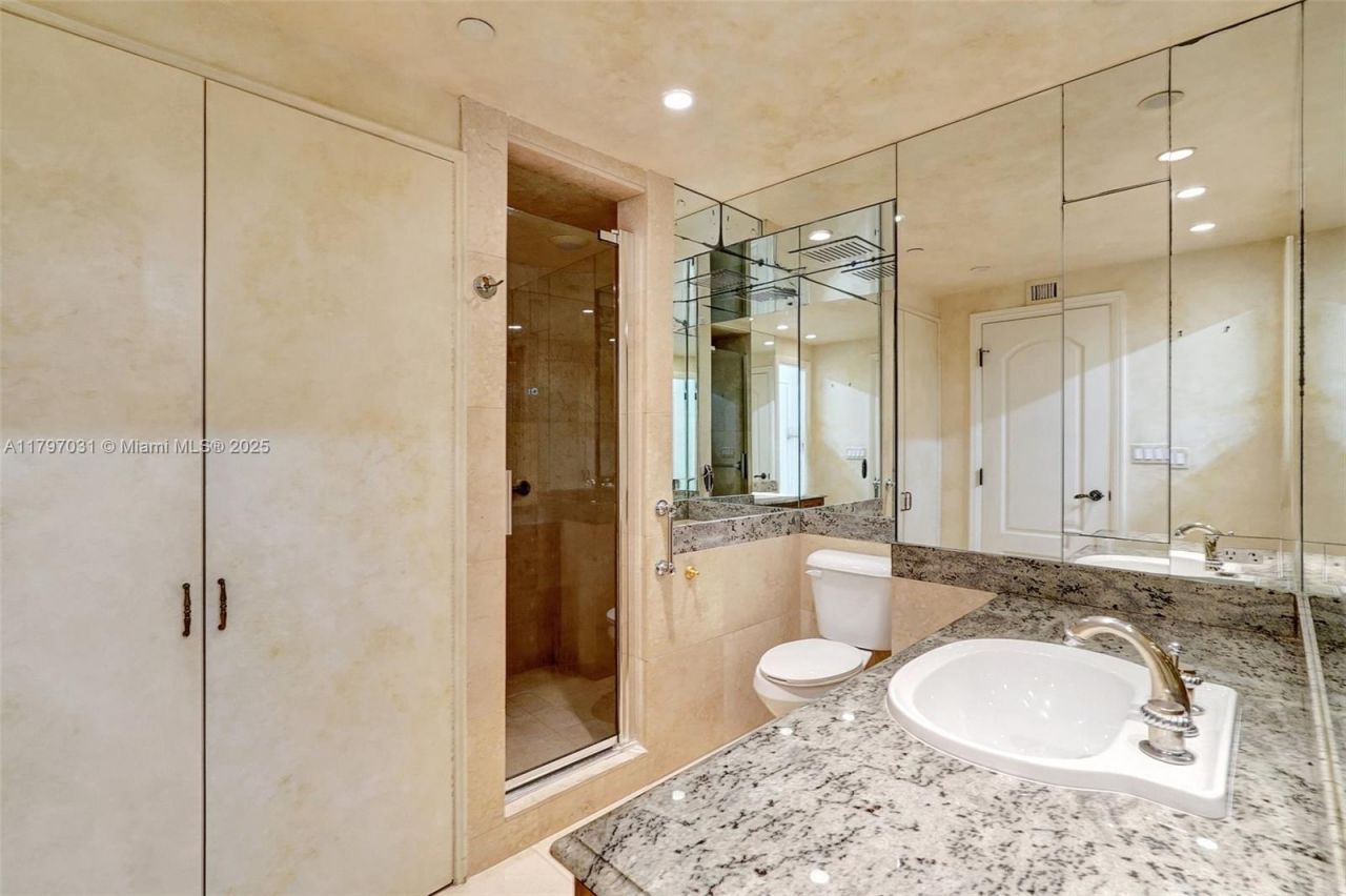 19667 Turnberry Way, Unit 16GR, Aventura, FL 33180 Photo