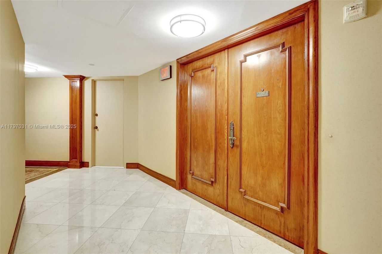 19667 Turnberry Way, Unit 16GR, Aventura, FL 33180 Photo