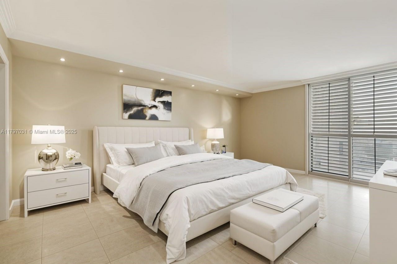 19667 Turnberry Way, Unit 16GR, Aventura, FL 33180 Photo