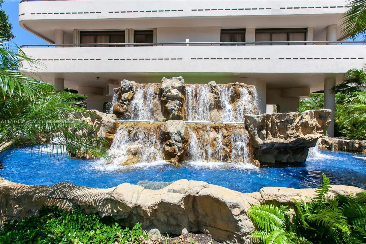 19667 Turnberry Way, Unit 16GR, Aventura, FL 33180 Photo