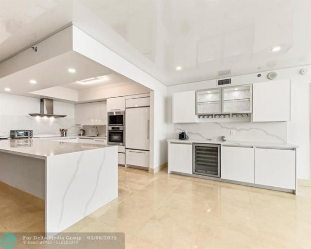 101 S Fort Lauderdale Beach Boulevard, Unit 1104, Fort Lauderdale, FL 33316 Photo