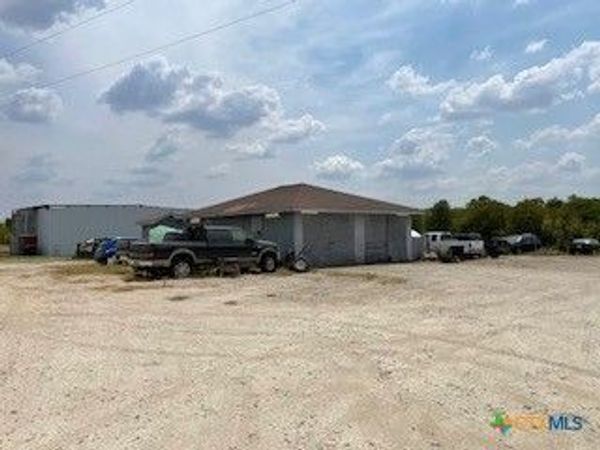 1000 Heidenreich Lane , Kyle, TX 78640