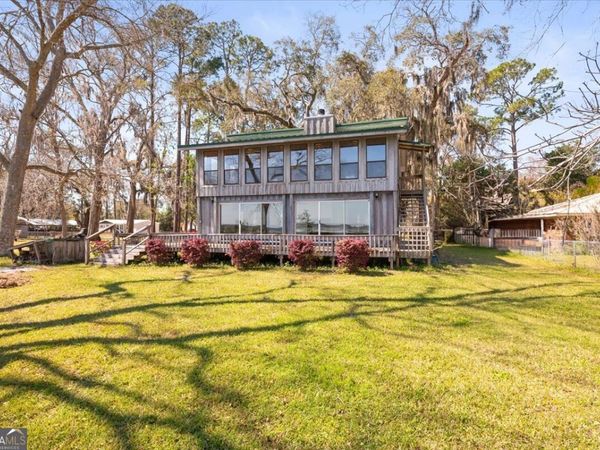 863 HICKORY BLUFF Road, Waverly, GA 31565