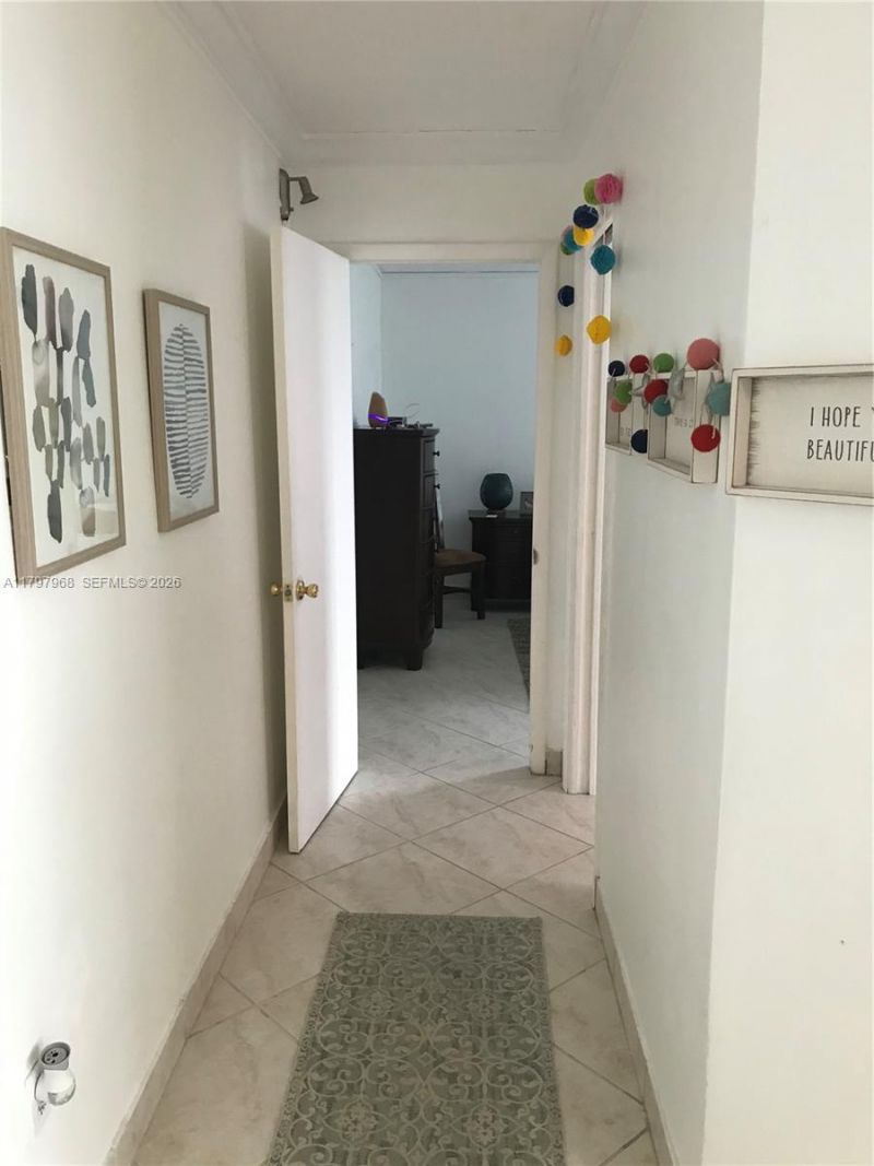 1075 93rd St, Unit 404, Bay Harbor Islands, FL 33154 Photo