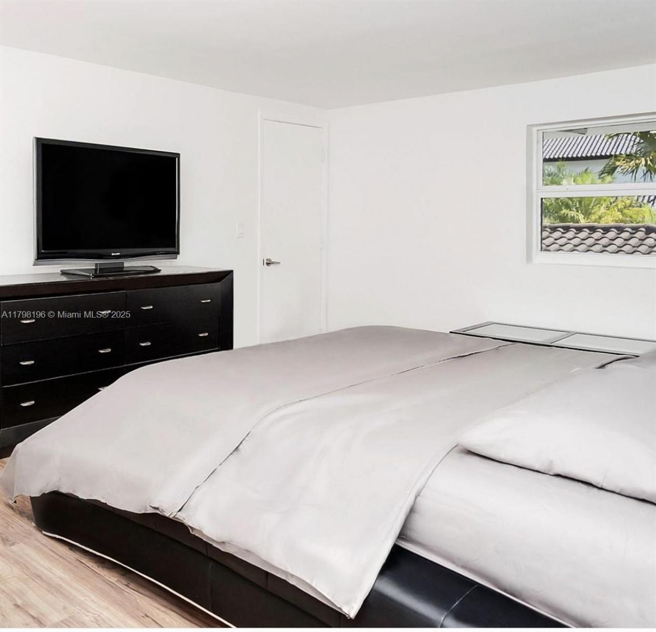 2055 Keystone Blvd, North Miami, FL 33181 Photo