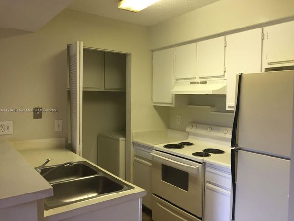 1225 SW 46th Ave, Unit 211, Pompano Beach, FL 33069