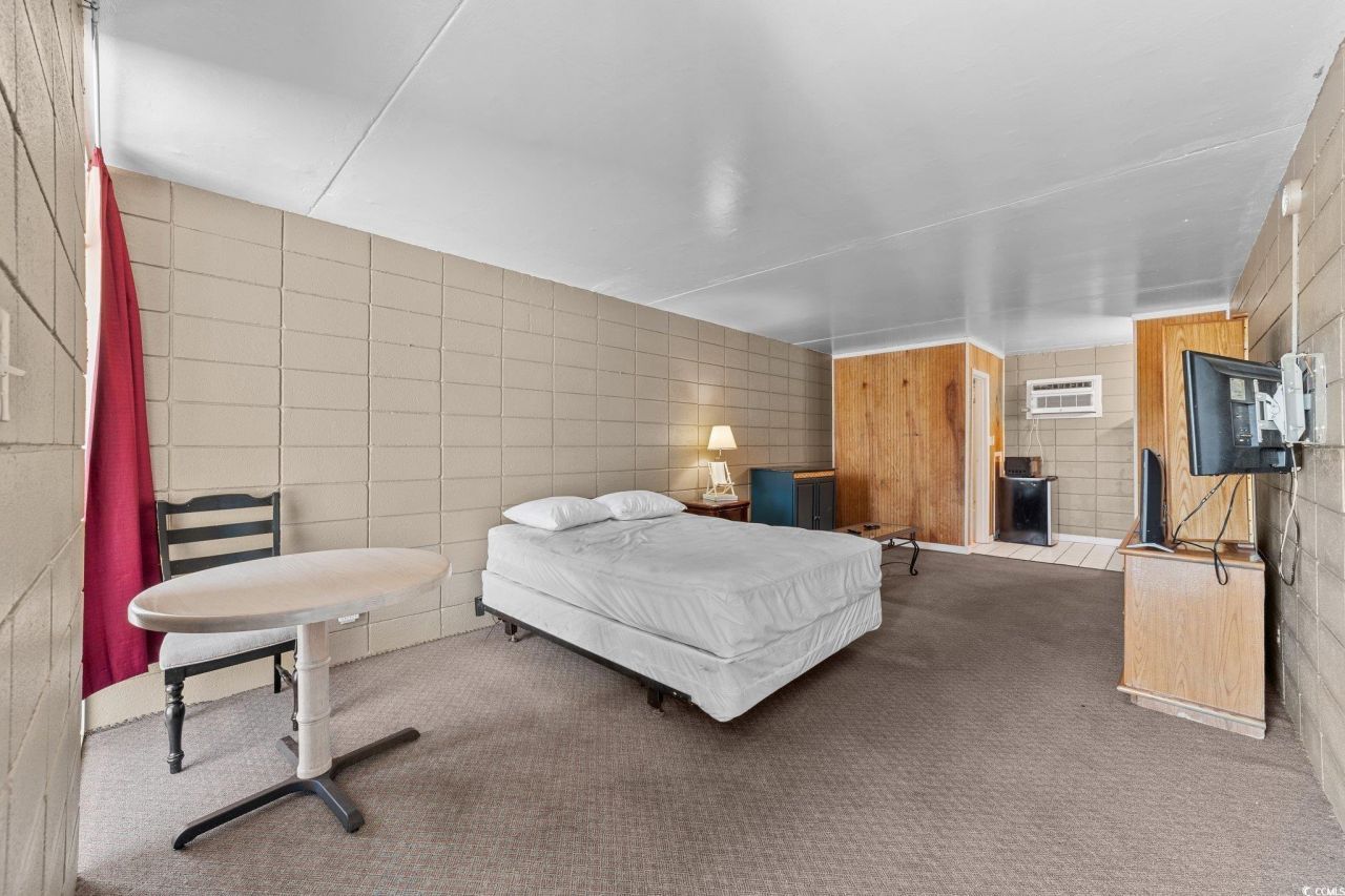 1443 Highway 17 Photo 8