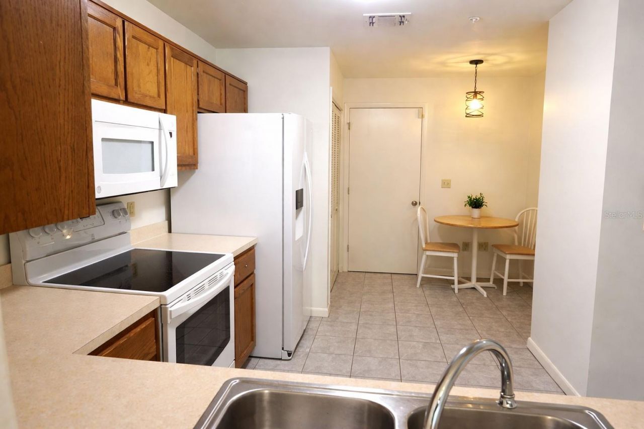 672 Post Oak Circle, Unit 106, Altamonte Springs, FL 32701 Photo