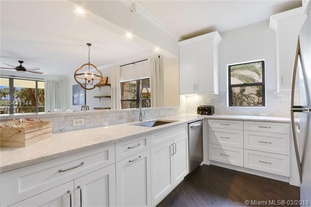 100 Uno Lago 205 Drive, Unit 205, Juno Beach, FL 33408 Photo