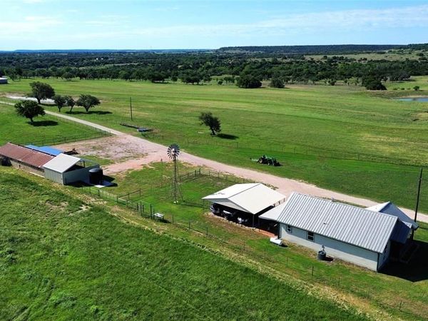 725 County Road 520, Evant, TX 76525