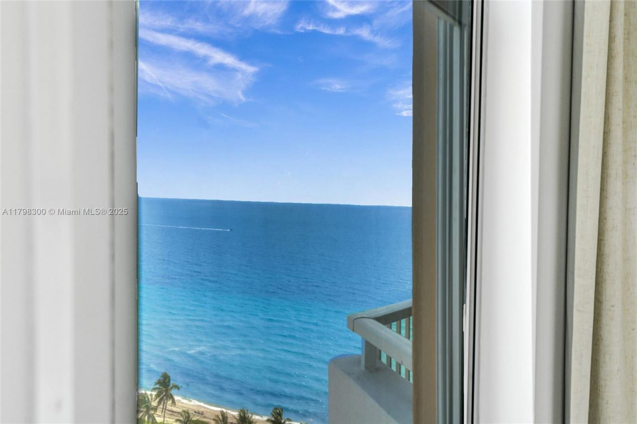 1980 S Ocean Dr, Unit 19H, Hallandale Beach, FL 33009 Photo