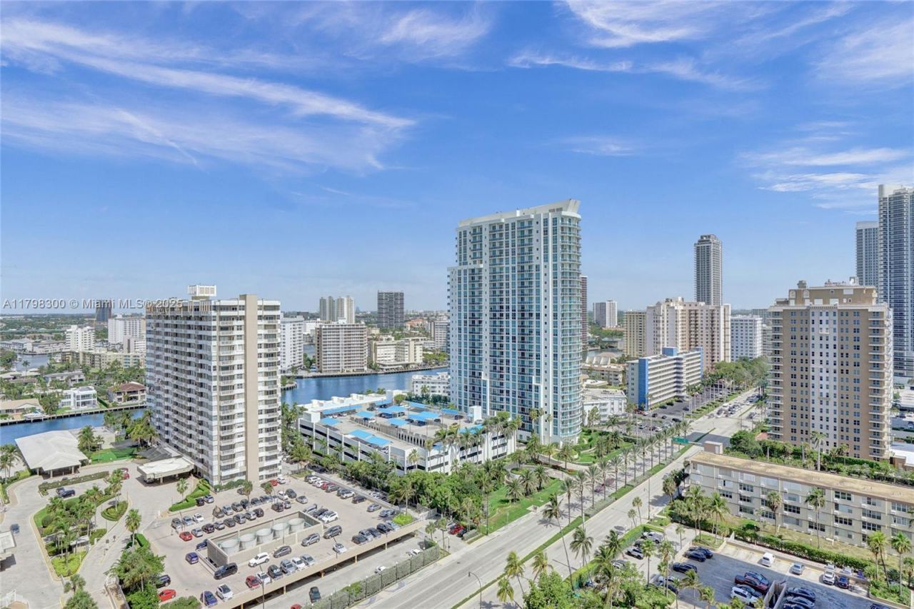 1980 S Ocean Dr, Unit 19H, Hallandale Beach, FL 33009 Photo