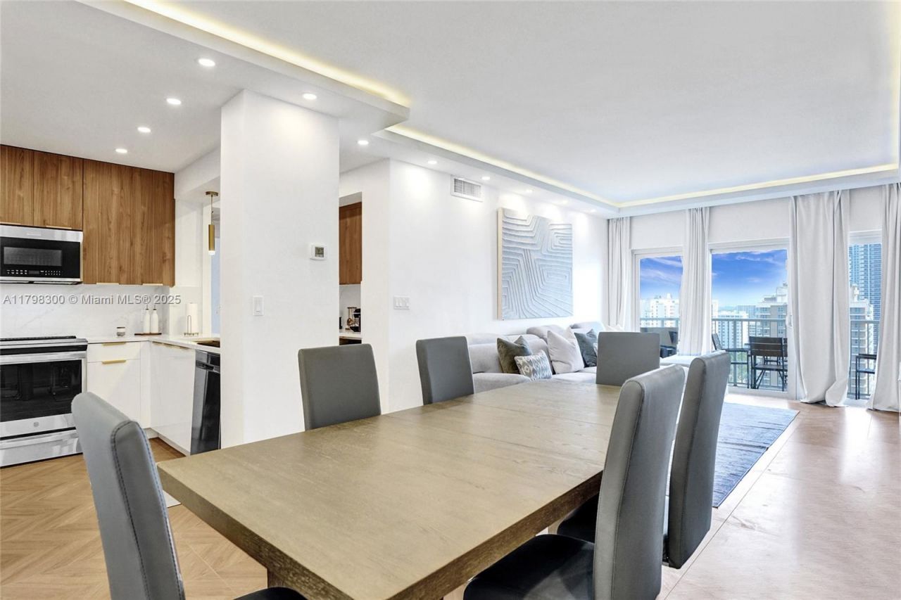 1980 S Ocean Dr, Unit 19H, Hallandale Beach, FL 33009 Photo