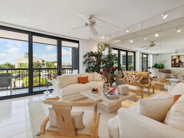 4748 S Ocean Boulevard, Unit 206, Highland Beach, FL 33487