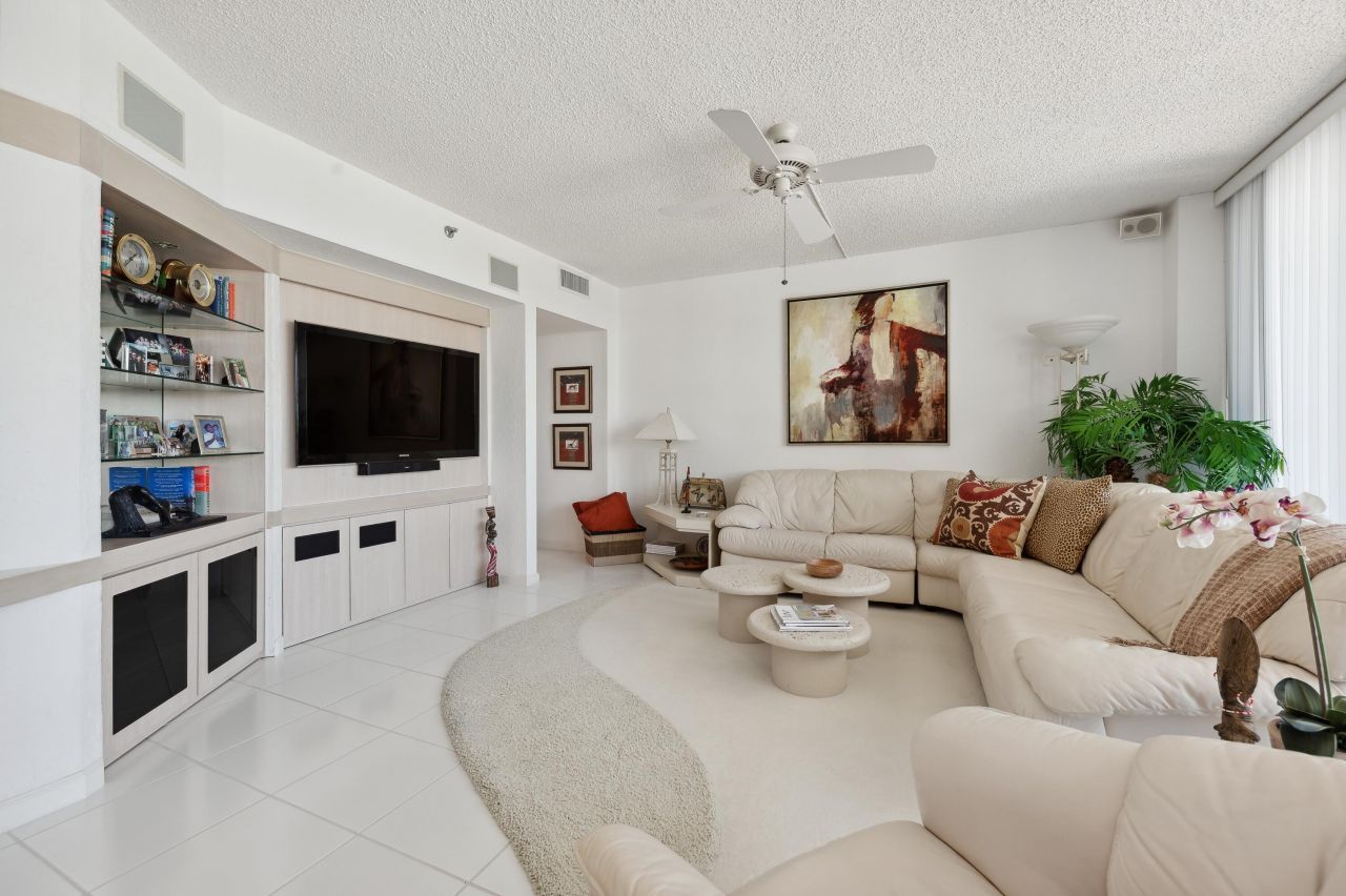 4748 S Ocean Boulevard, Unit 206, Highland Beach, FL 33487 Photo