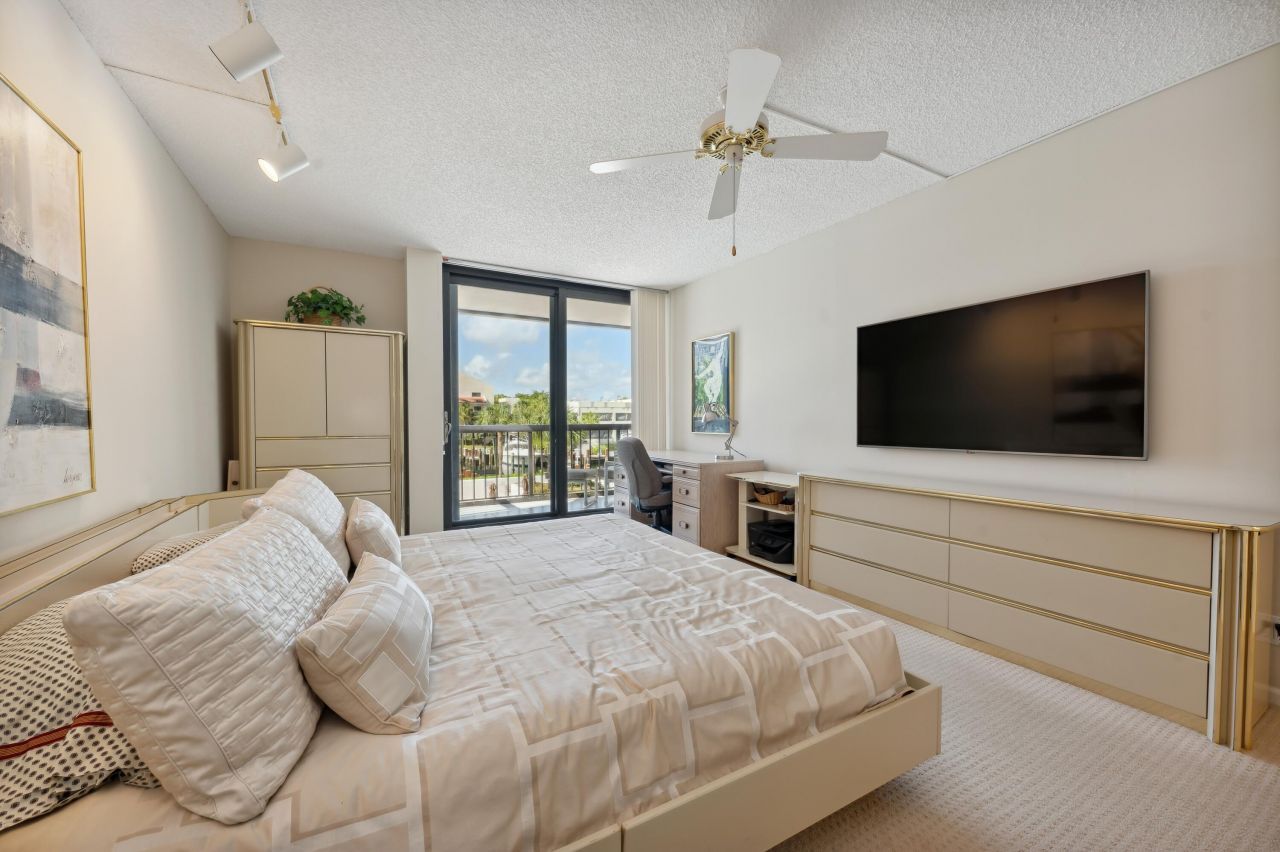 4748 S Ocean Boulevard, Unit 206, Highland Beach, FL 33487 Photo