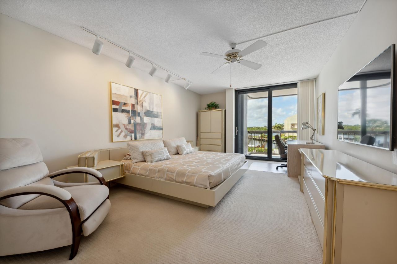 4748 S Ocean Boulevard, Unit 206, Highland Beach, FL 33487 Photo