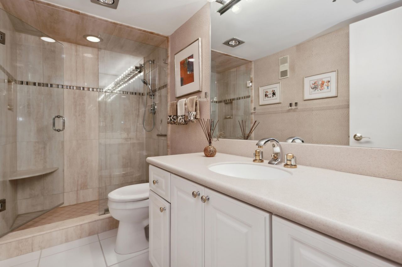 4748 S Ocean Boulevard, Unit 206, Highland Beach, FL 33487 Photo