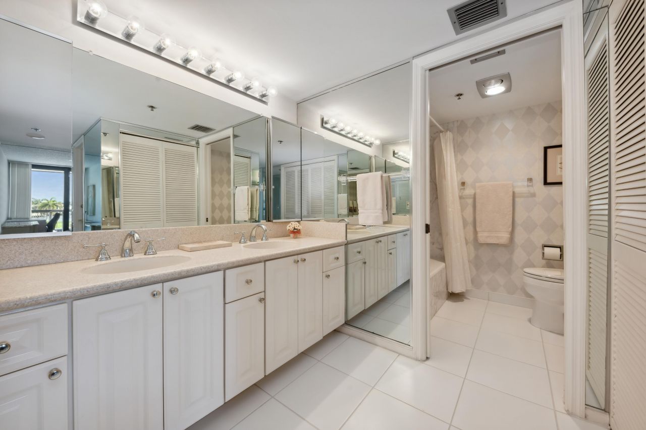 4748 S Ocean Boulevard, Unit 206, Highland Beach, FL 33487 Photo
