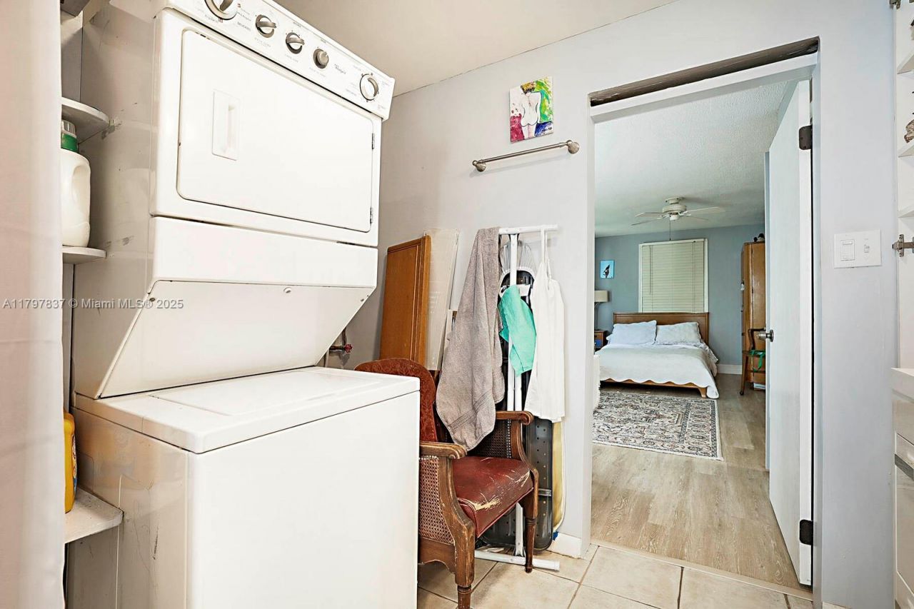 602 S Caloosahatchee Ave, Jupiter, FL 33458 Photo