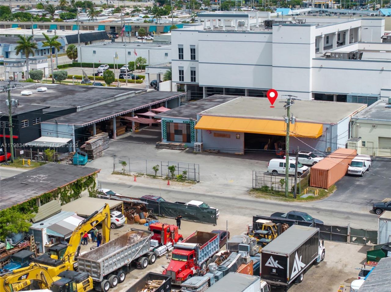 7165-7185 NW 77th Ter, Medley, FL 33166 Photo