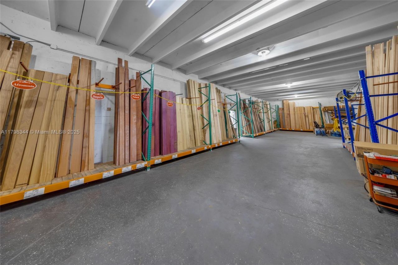 7165-7185 NW 77th Ter, Medley, FL 33166 Photo