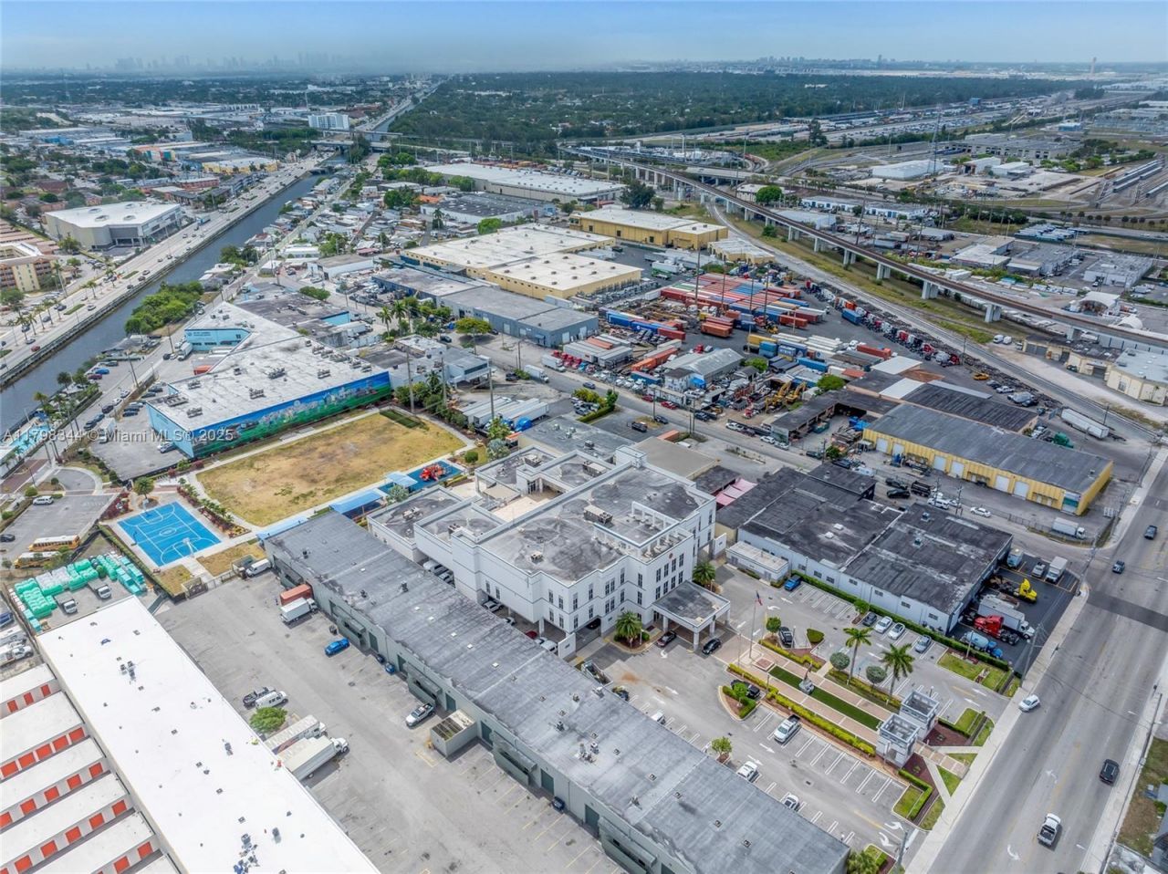 7165-7185 NW 77th Ter, Medley, FL 33166 Photo