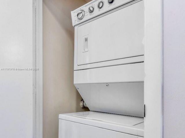 550 Okeechobee Blvd, Unit 521, West Palm Beach, FL 33401 Photo