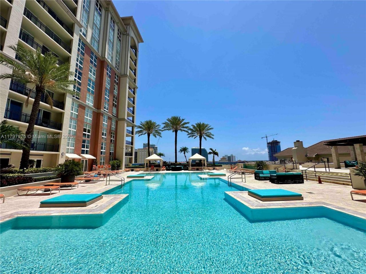 550 Okeechobee Blvd, Unit 521, West Palm Beach, FL 33401 Photo