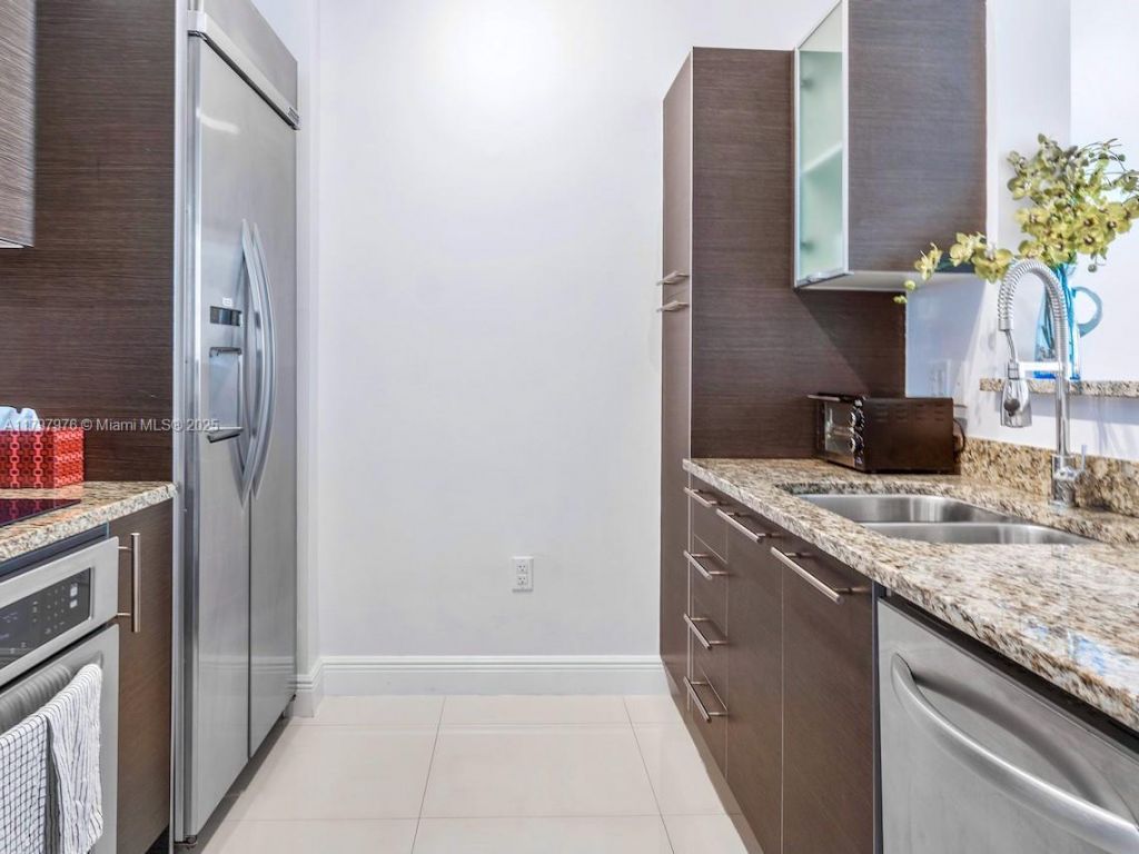 550 Okeechobee Blvd, Unit 521, West Palm Beach, FL 33401 Photo