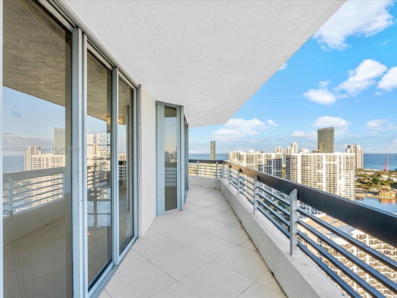 3530 Mystic Pointe Dr, Unit 3310 (LPH1, Aventura, FL 33180 Photo