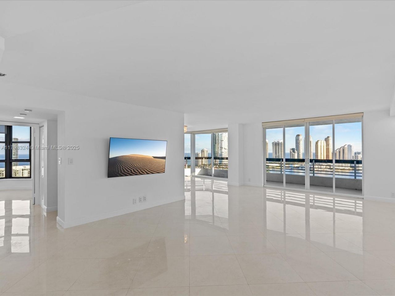 3530 Mystic Pointe Dr, Unit 3310 (LPH1, Aventura, FL 33180 Photo