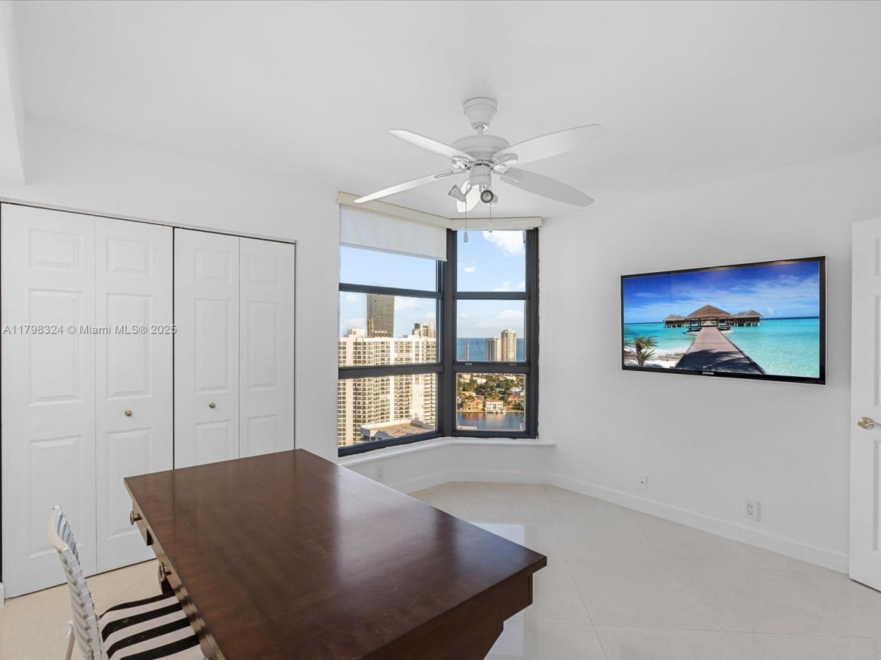 3530 Mystic Pointe Dr, Unit 3310 (LPH1, Aventura, FL 33180 Photo