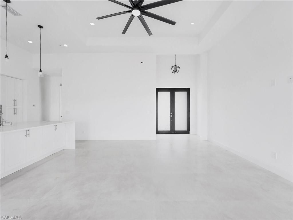 305 Diplomat Pkwy E, Cape Coral, FL 33909 Photo
