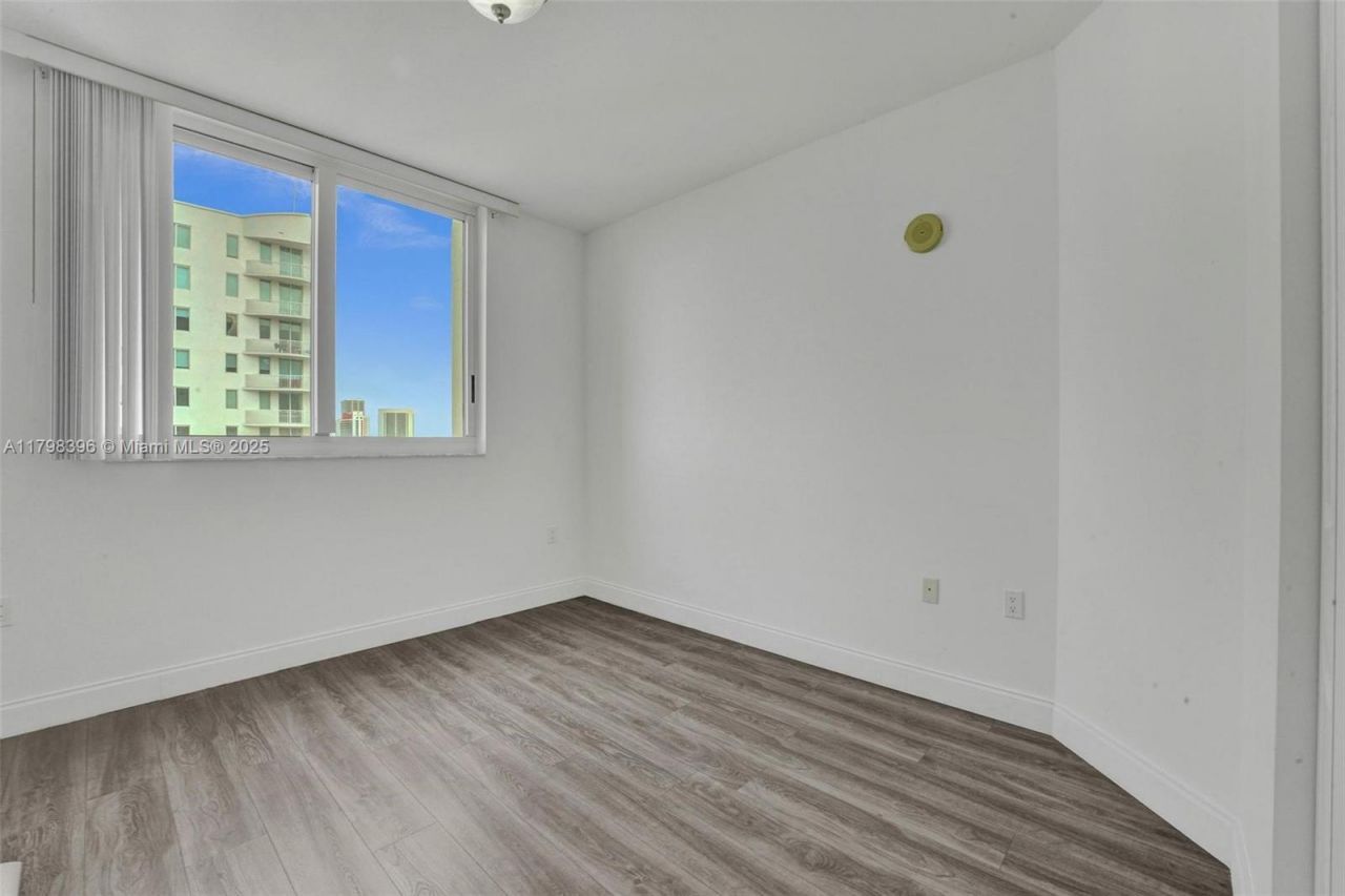 1745 E Hallandale Beach Blvd, Unit 2105W, Hallandale Beach, FL 33009 Photo