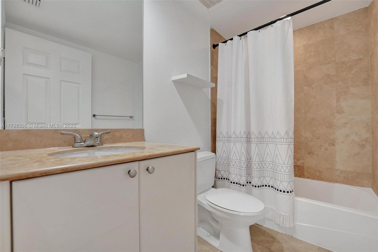 1745 E Hallandale Beach Blvd, Unit 2105W, Hallandale Beach, FL 33009 Photo