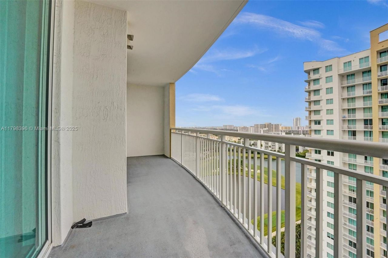 1745 E Hallandale Beach Blvd, Unit 2105W, Hallandale Beach, FL 33009 Photo